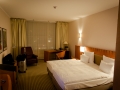 2015-Zimmer-3032-Hilton-Airport-Hotel-Muenchen-02.jpg