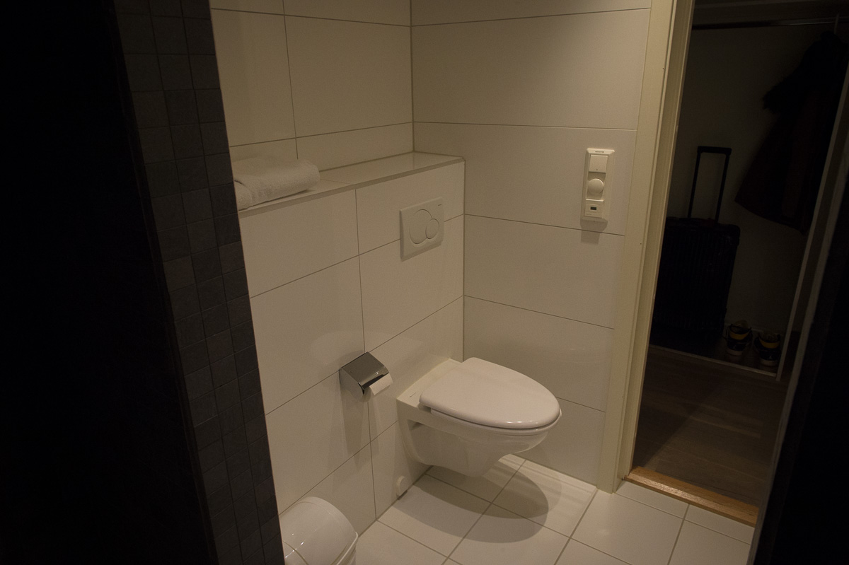 2015-Zimmer-310-Malangen-Brygger-Resort-Mestervik-Norwegen-14.jpg